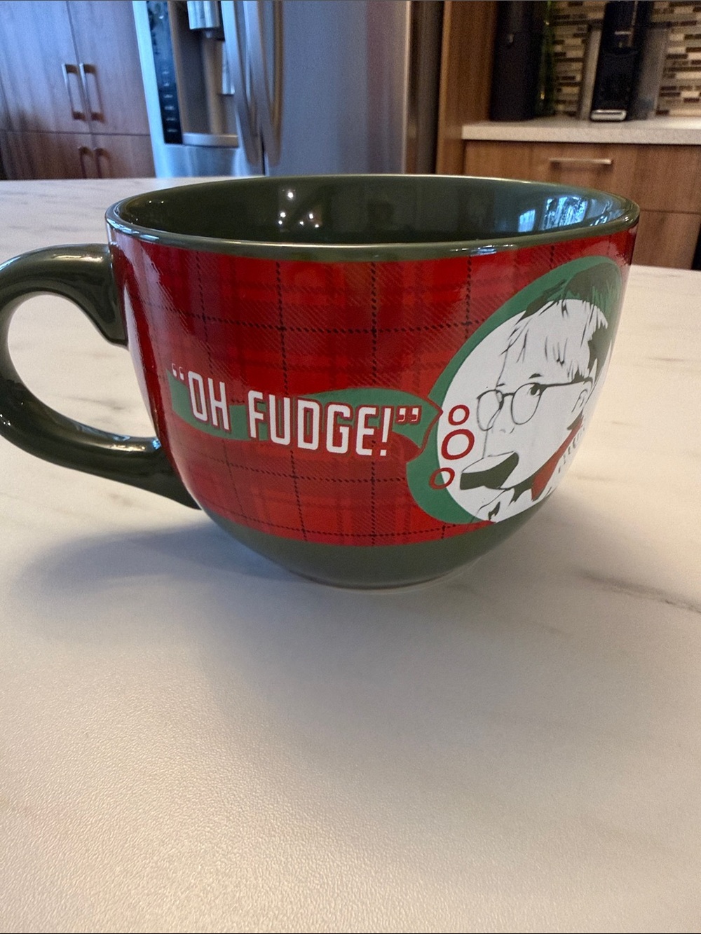 ร Christmas Story hot chocolate/coffees mug - "Oh Fudge!" - Red & Green